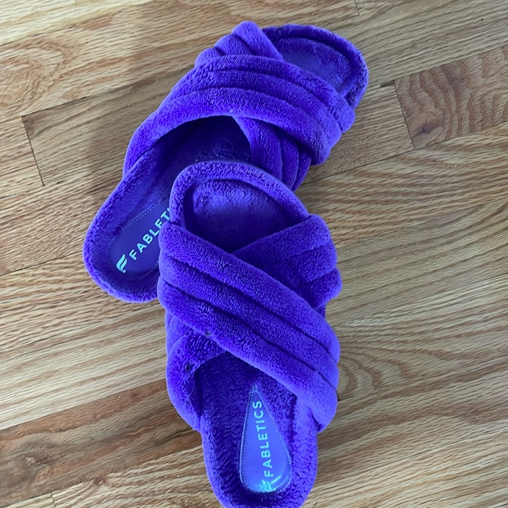 Fabletics slippers - fun purple